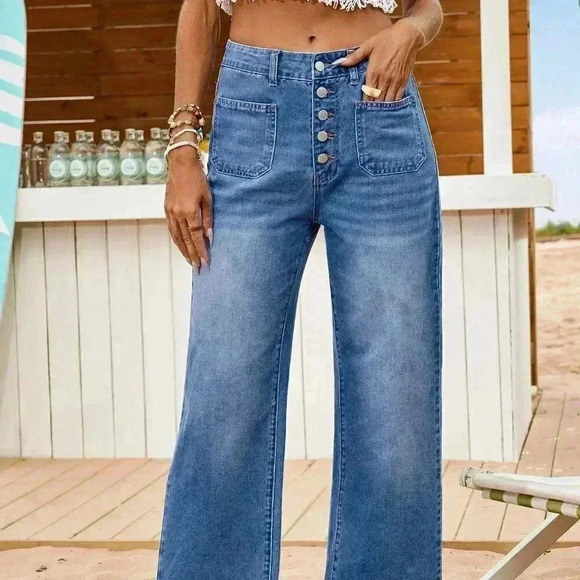 Medium Wash Casual Women's Loose Fitting Straight Leg Casual Blue Denim Jeans - Picture 2 of 5